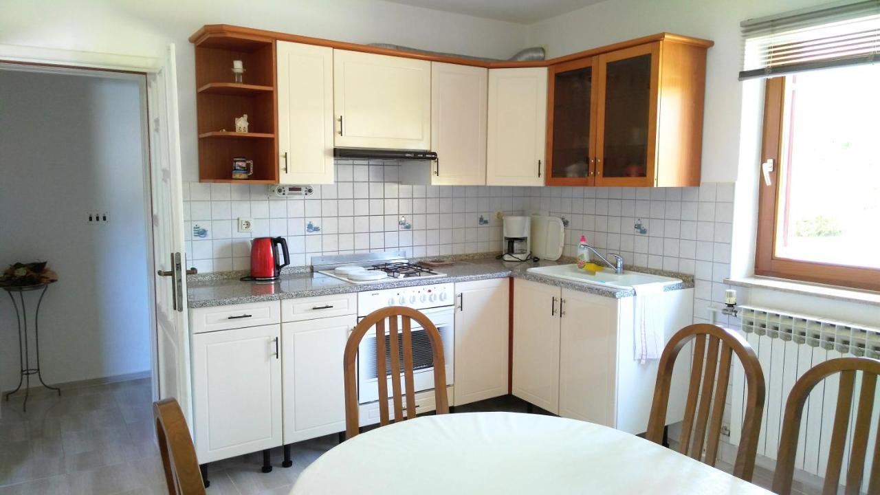 Guest House Kolić Drežnik Grad Extérieur photo